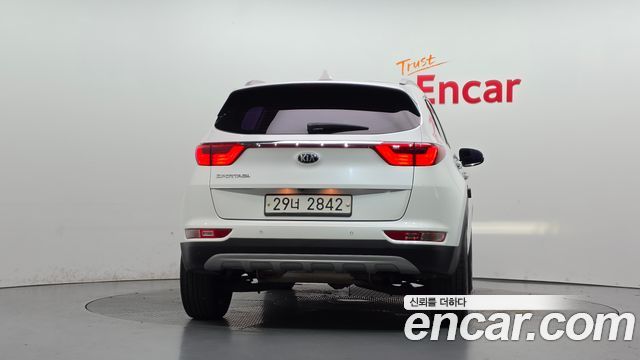 Kia Sportage (IV) Gasoline 2.0 2WD Noblesse 2018 — фото 4