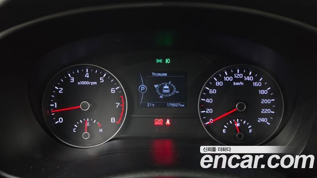 Kia Sportage (IV) Gasoline 2.0 2WD Noblesse 2018 — фото 8