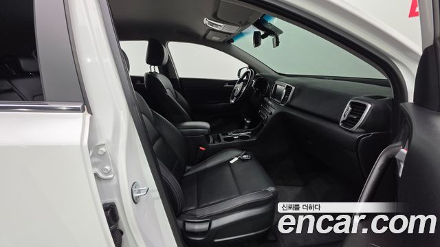 Kia Sportage (IV) Gasoline 2.0 2WD Noblesse 2018 — фото 10