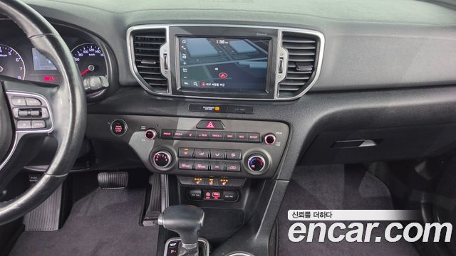 Kia Sportage (IV) Gasoline 2.0 2WD Noblesse 2018 — фото 16
