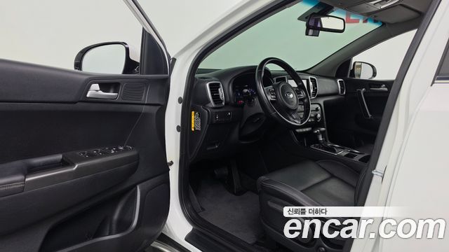 Kia Sportage (IV) Gasoline 2.0 2WD Noblesse 2018 — фото 26
