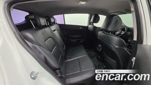 Kia Sportage (IV) Gasoline 2.0 2WD Noblesse 2018 — фото 29