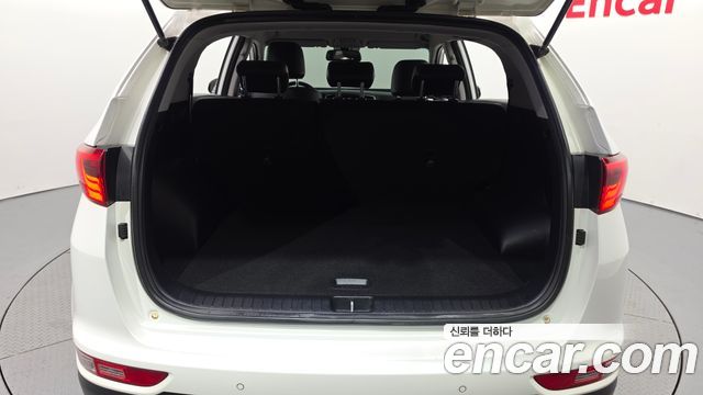 Kia Sportage (IV) Gasoline 2.0 2WD Noblesse 2018 — фото 30