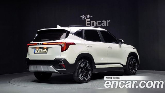 Kia Seltos Gasoline 1.6 Turbo 2WD Signature 2023 — фото 2