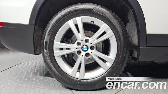 BMW X1 (F48) xDrive 18d 2017 — фото 5