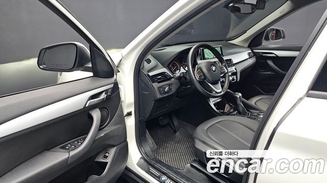 BMW X1 (F48) xDrive 18d 2017 — фото 10