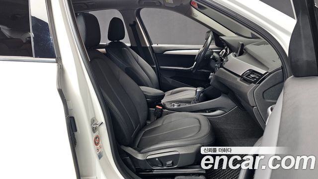 BMW X1 (F48) xDrive 18d 2017 — фото 12