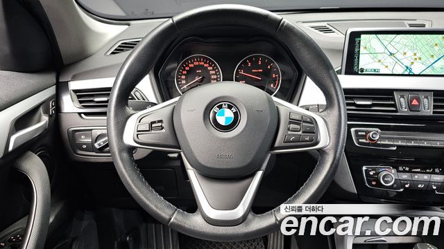 BMW X1 (F48) xDrive 18d 2017 — фото 13