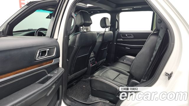 Ford Explorer 2.3 Limited 4WD 5th 2016 — фото 12