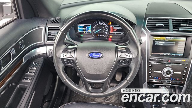 Ford Explorer 2.3 Limited 4WD 5th 2016 — фото 13