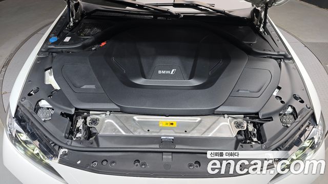 BMW i4 eDrive40 M Sports 2022 — фото 6