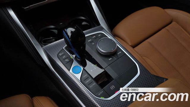 BMW i4 eDrive40 M Sports 2022 — фото 9