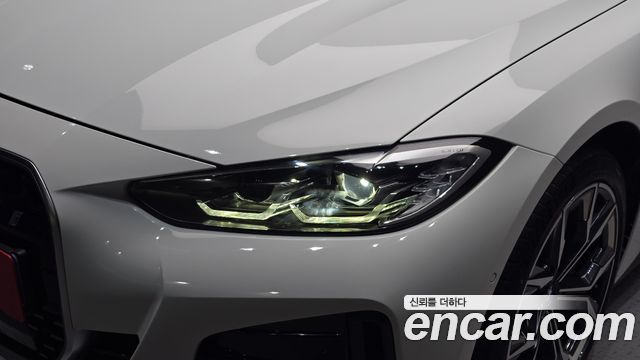 BMW i4 eDrive40 M Sports 2022 — фото 22