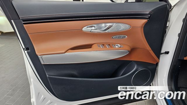 Genesis GV70 2.5T Gasoline AWD 2023 — фото 24