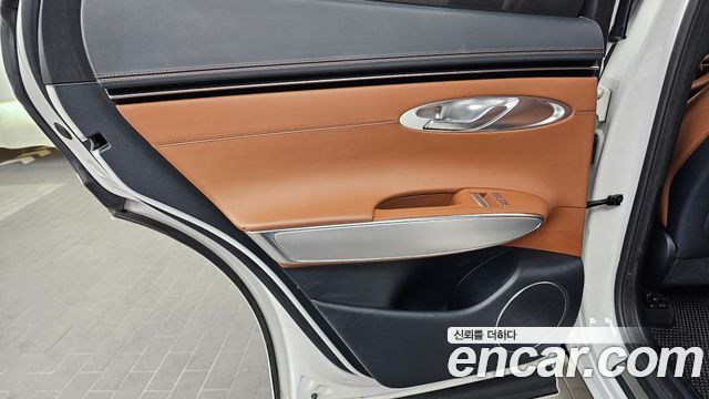 Genesis GV70 2.5T Gasoline AWD 2023 — фото 25