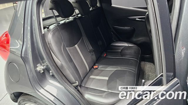 Chevrolet Spark Premier 2021 — фото 11