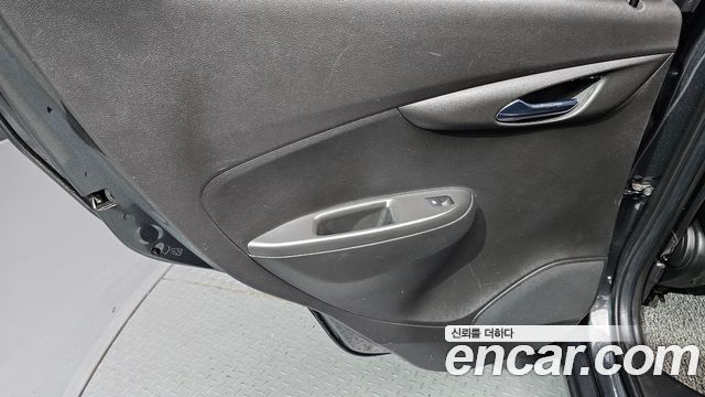 Chevrolet Spark Premier 2021 — фото 25