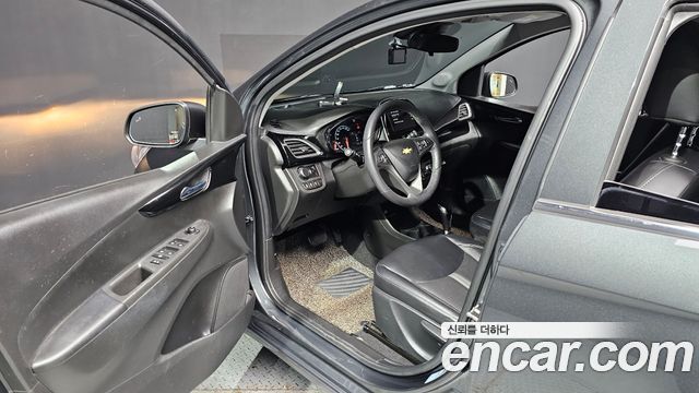 Chevrolet Spark Premier 2021 — фото 26