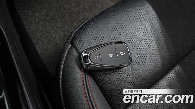 Chevrolet Bolt EUV Redline 2023 — фото 17