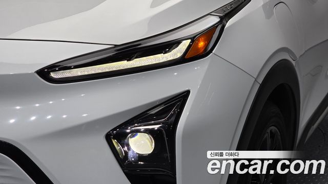 Chevrolet Bolt EUV Redline 2023 — фото 22