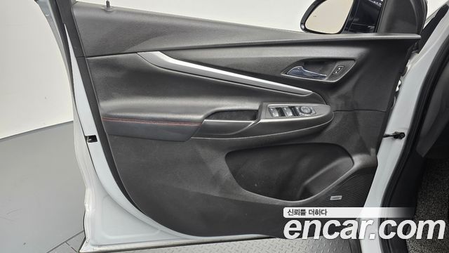 Chevrolet Bolt EUV Redline 2023 — фото 24