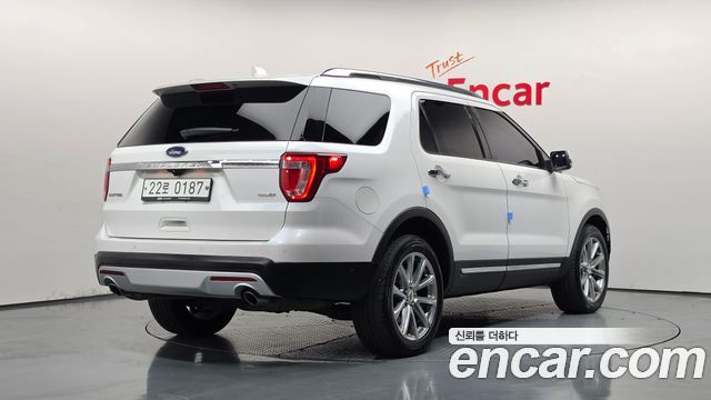 Ford Explorer 2.3 Limited 4WD 5th 2017 — фото 2