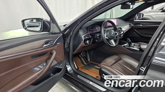 BMW 5 Series (G30) 520i M Sport 2020 — фото 10