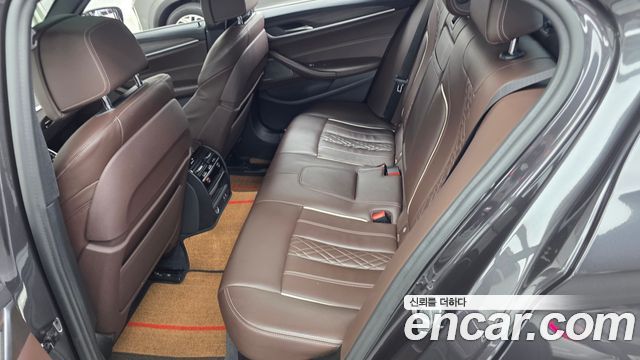 BMW 5 Series (G30) 520i M Sport 2020 — фото 26