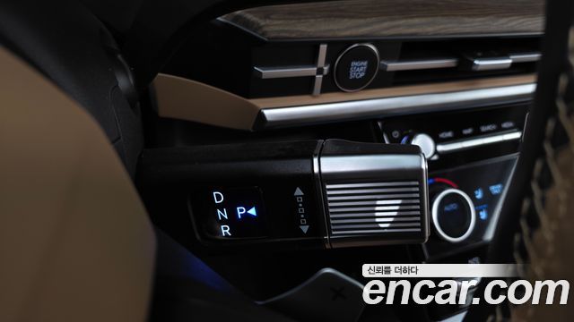 Hyundai Santa Fe (MX5) HEV 1.6 2WD Calligraphy 2025 — фото 9