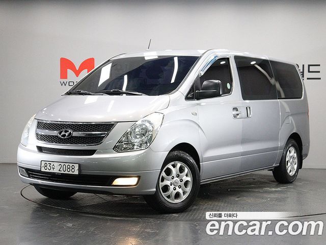 Hyundai Grand Starex 5-Seater VAN CVX Luxury