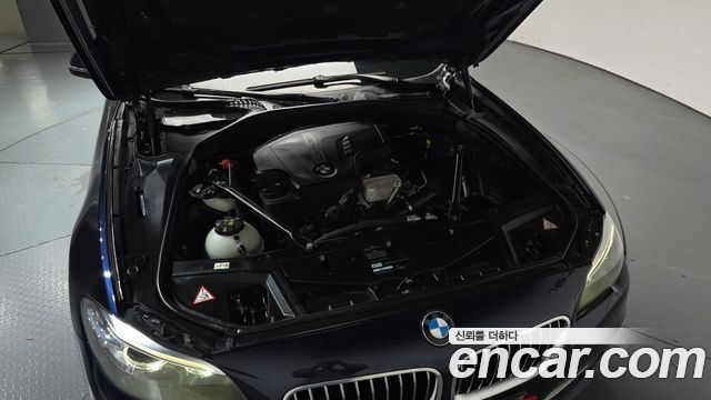 BMW 5 Series (F10) 528i 2014 — фото 6