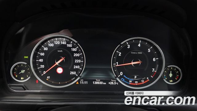 BMW 5 Series (F10) 528i 2014 — фото 8