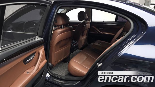 BMW 5 Series (F10) 528i 2014 — фото 26