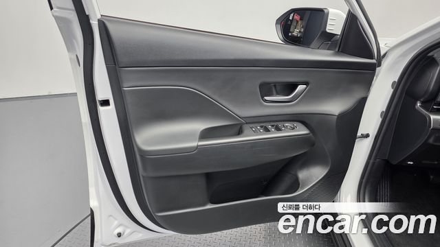 Hyundai Kona (SX2) Gasoline 1.6 Turbo 2WD Modern Plus 2025 — фото 24