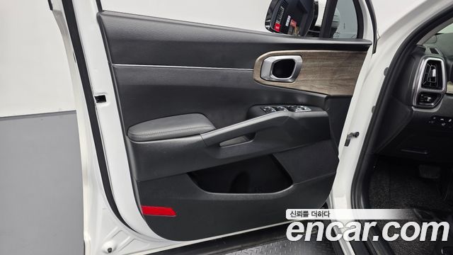 Kia Sorento (IV) Gasoline 2.5T 2WD Prestige 2022 — фото 24