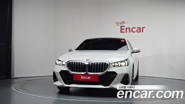 BMW 5 Series (G60) 530i xDrive M Sport 2024 — фото 3