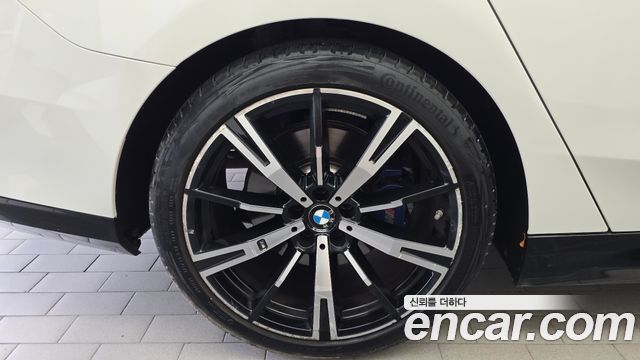 BMW 5 Series (G60) 530i xDrive M Sport 2024 — фото 5
