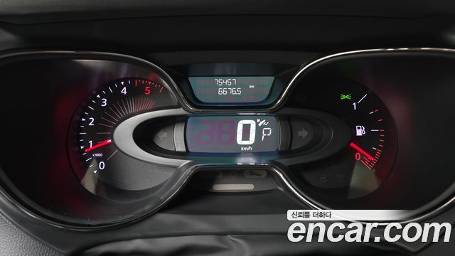 Renault Korea QM3 RE Signature 2016 — фото 8