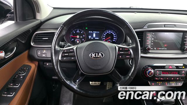 Kia Sorento Diesel 2.0 2WD Marster 2020 — фото 12
