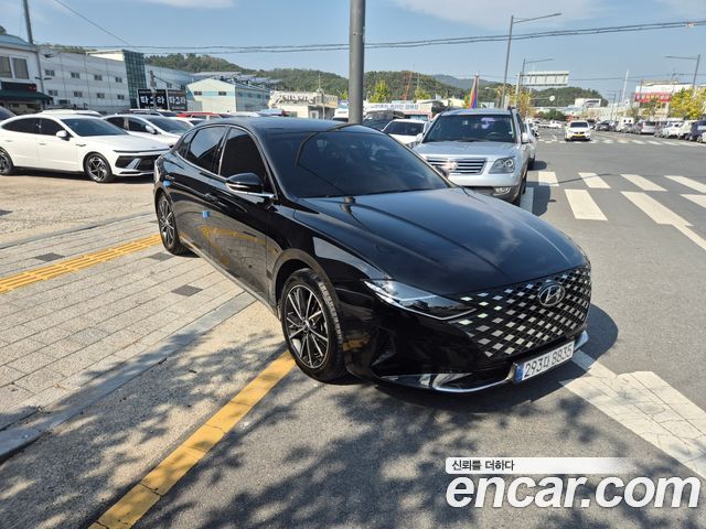 Hyundai Grandeur (IG) 3.0 LPi Rent Car Premium