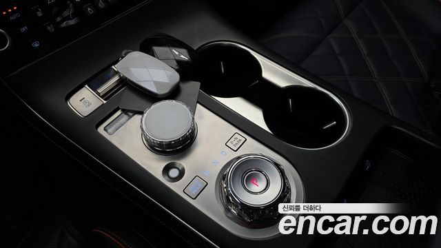 Genesis GV70 2.5T Gasoline 2WD 2025 — фото 9
