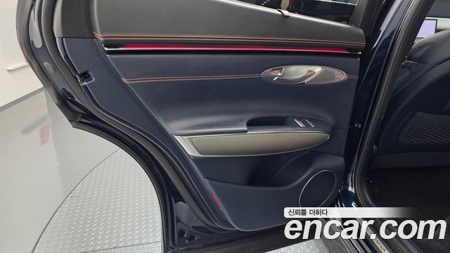 Genesis GV70 2.5T Gasoline 2WD 2025 — фото 25