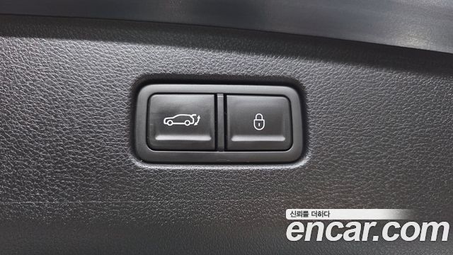 Genesis GV70 2.5T Gasoline 2WD 2025 — фото 35