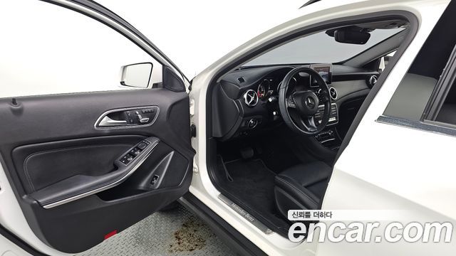 Mercedes-Benz GLA-Class (X156) GLA220 2019 — фото 10