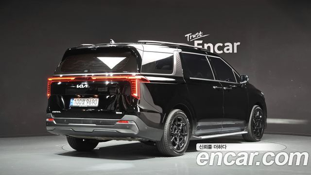 Kia Carnival (IV) HEV 9seater Gravity 2025 — фото 2