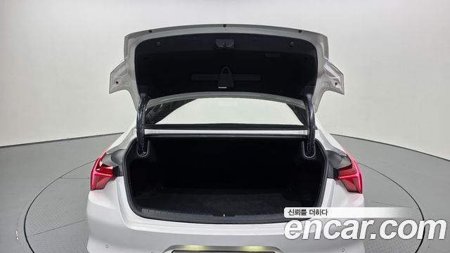 Kia K8 2.5 Gasoline 2WD Noblesse 2022 — фото 20