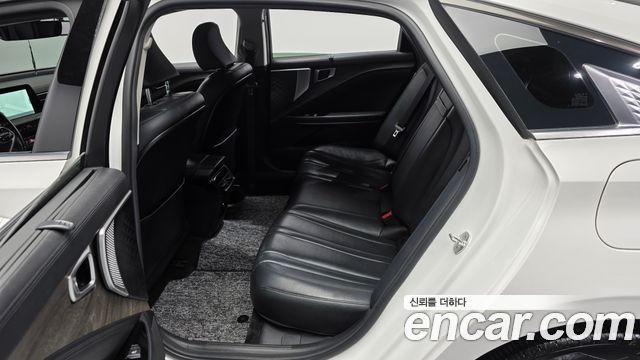Kia K8 2.5 Gasoline 2WD Noblesse 2022 — фото 26