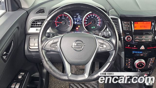 KG Mobility (SsangYong) Tivoli Armor Diesel VX 2WD 2018 — фото 15