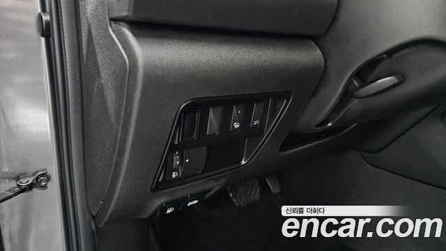 Renault Korea QM6 2.0 LPe RE Signature 2WD 2020 — фото 17