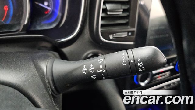 Renault Korea QM6 2.0 LPe RE Signature 2WD 2020 — фото 18